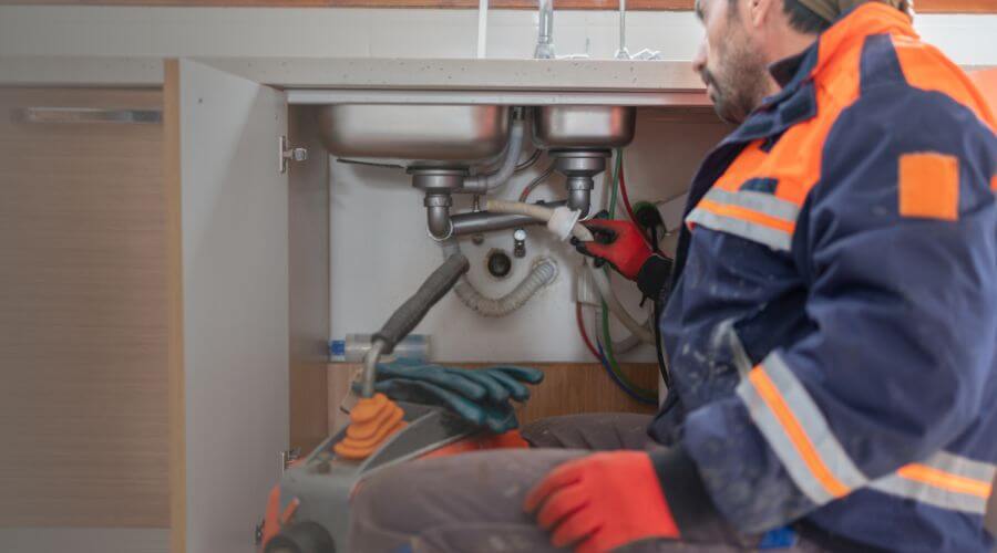 Professional slab leak plumber services in Mannford, OK